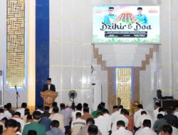 Dzikir dan Doa Bersama Sambut Pergantian Tahun, Pj Gubernur Sulsel Prof Zudan Ajak Masyarakat Perkuat Ukhuwah dan Tingkatkan Rasa Syukur.