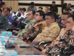 Usai Rakor Bersama Menko PMK, Danny Pomanto Imbau Masyarakat Waspada Bencana Hidrometereologi.