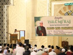 Wali Kota Makassar Hadiri Peringatan Isra Miraj Sebut Momentum Merajut Keyakinan ke Sang Pencipta 