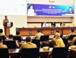 Pj Gubernur Prof Fadjry Djufry Tegaskan Pemerintah Daerah Wajib Efisiensi Anggaran.