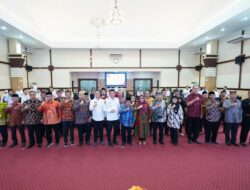 Pj Gubernur Prof Fadjry Djufry Kukuhkan Pengurus FPK Provinsi Sulsel, Tekankan Pentingnya Menjaga Harmoni dan Keberagaman.