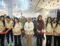 Wagub Fatmawati Rusdi bersama Ketua DPRD Sulsel, Drg Andi Rachmatika Dewi, Resmikan Cardea Physiotherapy dan Pilates Makassar