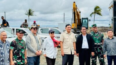 Mentan Amran dan Menkeu Sri Mulyani Tinjau Progres Cetak Sawah di Wanam.