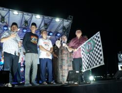 Tebarkan Syiar Agama, Bupati Takalar Daeng Manye Lepas Sahur On The Road Komunitas Semut