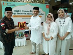 Merajut Kebersamaan Ramadan: McDonald’s Indonesia Gelar Buka Puasa Bersama Ratusan Pengemudi Ojek Online di Makassar