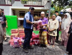 Dinsos Sulsel Salurkan Bantuan untuk Korban Kebakaran di Pulau Barrang Lompo Makassar