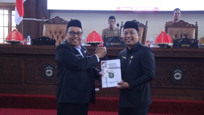 Bupati Takalar Daeng Manye Serahkan Dokumen Laporan Keterangan Pertanggungjawaban Bupati Takalar Tahun 2024 
