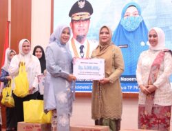 Ketua TP. PKK Takalar Hadiri Semarak Hari Kartini Tahun 2025 