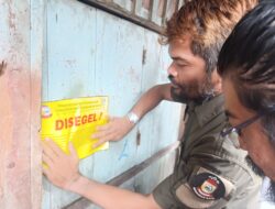 Tunggakan Hingga 25 Juta, Perumda Pasar Segel 69 Lods di Pasar Kalimbu