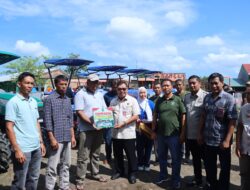 100 Hari Kerja Bupati dan Wakil Bupati Takalar, Daeng Manye Serahkan Bantuan Alsintan untuk Petani Takalar