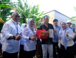 Lakukan Intervensi KME, Bupati Gowa Resmikan Bantuan Bedah Rumah Hingga Serahkan Berbagai Bantuan 