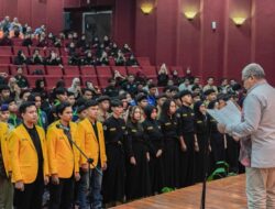 Rektor UNM Resmi Melantik Pengurus Lembaga Kemahasiswaan UNM