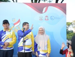 Bersama Ketua TP PKK, Wali Kota Munafri Lepas Peserta Jalan Santai Harganas ke-32 Tingkat Sulsel