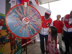 Pertamina Patra Niaga Sulawesi Rayakan Kemerdekaan Bersama Pelanggan di SPBU