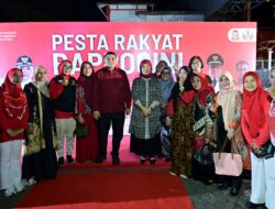 Wali Kota, Wawali dan Ketua PKK Hadiri Pesta Rakyat HUT ke-80 RI di Kecamatan Mamajang