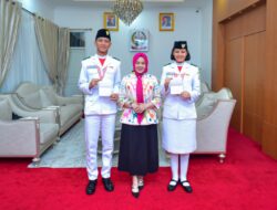 Wagub Sulsel Apresiasi Dua Paskibraka Nasional 2025 dengan Tabungan Pendidikan