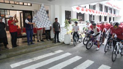 Wali Kota Makassar Lepas Ratusan Peserta Touring Sepeda Merdeka De Barru 2025