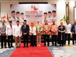 Hadiri Muswil PKS Sulsel, Munafri–Aliyah Dorong Kerja Sama Demi Kesejahteraan Warga
