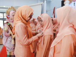 Melani Simon Jufri Lantik Pengurus DWP Kabupaten Sidrap, Dorong Sinergi Tangani Stunting