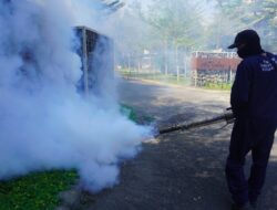 Peduli Kesehatan Warga, Bukit Baruga Gandeng Dinas Kesehatan Kota Makassar Gelar Fogging di Area Kawasan
