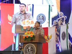 Wali Kota Makassar Sampaikan Pesan Ke Ratusan Wusudawan Angkatan Pertama UC Makassar 