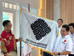 Dilantik Jadi Ketua IKA Arsitektur Unhas, Fathur Rahim Siap Berkontribusi Untuk Alumni dan Masyarakat