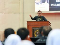 Sekda Sulsel: Lulusan SMK Harus Dibekali Bahasa Asing untuk Pasar Global