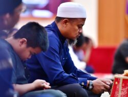 Gubernur Andi Sudirman Hadiri Kajian Islam Ilmiah Bertema “Menjaga Diri dan Keluarga dari Api Neraka”