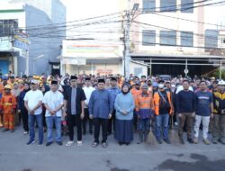 Jumat Bersih Serentak Tiga Kecamatan, Munafri Ajak Warga Makassar Jadikan Kebersihan Sebagai Budaya