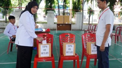 Berikan Hak Suara, Aliyah Mustika Ilham Tegaskan Pentingnya Partisipasi Warga di Pemilihan RT