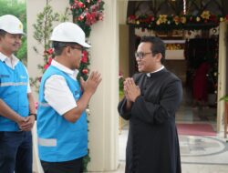 Pastikan Keandalan Pasokan Listrik Saat Nataru, Direksi PLN Tinjau Langsung Gereja Katedral Makassar dan Posko Siaga