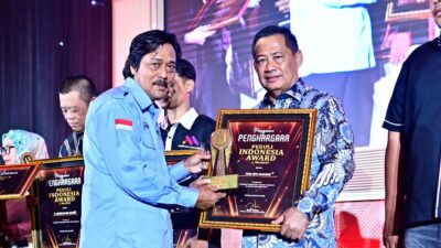 Bangun Kepercayaan Publik, Hamzah Ahmad Raih Anugerah Pemimpin BUMD Inspiratif