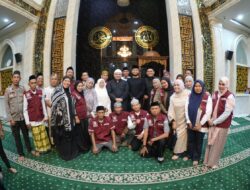 Munafri Ingatkan Masyarakat Waspada Cuaca Ekstrem dan Pohon Tumbang saat Safari Subuh di Ujung Tanah