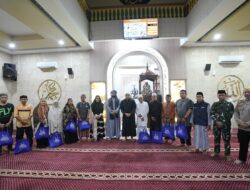 Di Kecamatan Ujung Pandang, Wali Kota Makassar Tekankan Peran Sosial Masjid