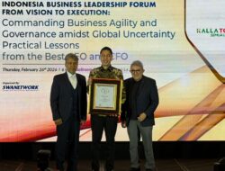 Di Ajang SWA Media Group, Chief Executive Officer Kalla Toyota Raih Penghargaan Indonesia Best CEO 2025