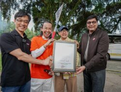 11 Jam Live TikTok Tanpa Putus Bareng Indosat, Dave Hendrik – Iwet Ramadhan Pecahkan Rekor MURI