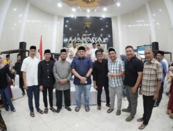 Buka Puasa Alumni SMADA, Wali Kota Makassar Tekankan Peran Alumni untuk Majukan Sekolah 