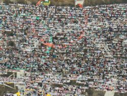 Idulfitri di Karebosi Dipadati Ribuan Jemaah, Munafri Ajak Perkuat Silaturahmi Jaga Kota Makassar