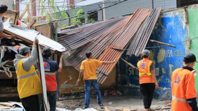 Kecamatan Makassar Tertibkan PKL di Dua Titik, Utamakan Pendekatan Persuasif