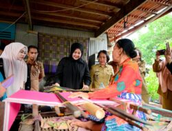 Dari Tellulimpoe, Fatmawati Dorong UMKM Tenun Emas Sidrap Naik Kelas