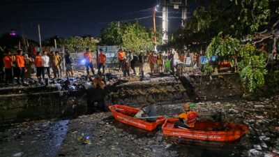 Sinergi Kecamatan Panakkukang dan BPBD: Keroyok Sampah di Kanal Karuwisi–Pettarani, Bersih Sekejap
