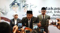 Bentuk Kepedulian, Wali Kota Makassar Berikan Modal Usaha KUR untuk PKL Jualan di Tempat yang Steril