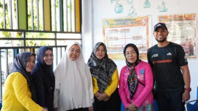 Jumat Bersih di Ujung Tanah, Melinda Aksa Dorong Pembentukan Bank Sampah Setiap RW