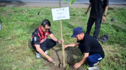 Hadiri Penanaman Pohon Bersama KNPI, Plt Dirut PDAM Makassar Dorong Penghijauan Kota