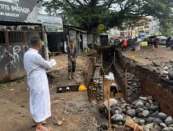 Gubernur Sulsel Tinjau Progres Jalan Hertasning, Drainase Diperbesar untuk Atasi Genangan