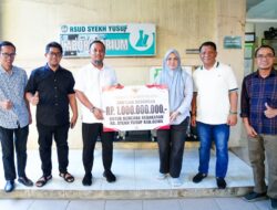 Gubernur Sulsel Serahkan Bantuan Rp1 Miliar untuk Pemulihan RSUD Syekh Yusuf Gowa Pascakebakaran
