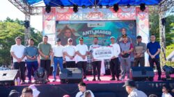 Gubernur Sulsel Serahkan Bantuan Rp15 Miliar untuk Perkuat Infrastruktur dan UMKM di Selayar
