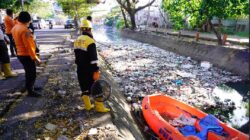 BPBD Kota Makassar Pelopori Aksi Pembersihan Kanal Bersama Kecamatan Mamajang, DLH, dan Dinas PU