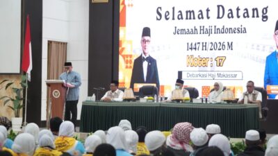 Bersama Menhaj RI, Munafri Sambut Jemaah Haji Kloter 17 Debarkasi Makassar 