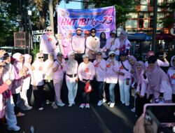 Wakil Wali Kota Makassar Lepas Peserta Jalan Sehat Peringati International Day of the Midwife dan HUT IBI ke-75